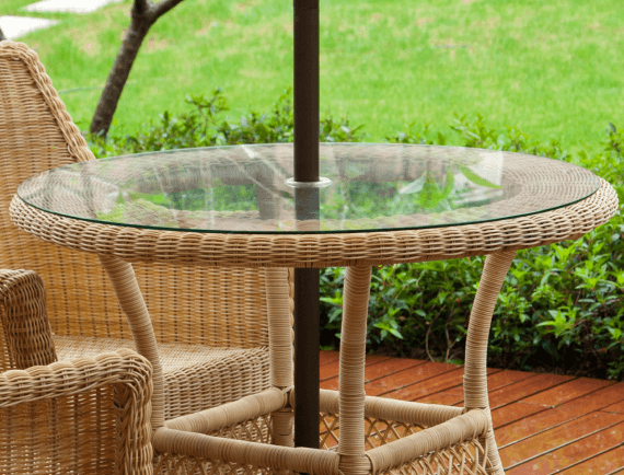https://www.fabglassandmirror.com/static/frontend/Fabglass/mobile/en_US/Magento_Catalog/images/patio-glass-table-top/2x/img/2.png